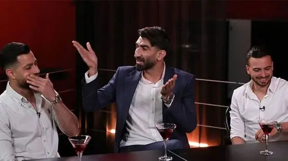 فیلم / بیرانوند: مرتضی به یه دختر گفت نازه بَخرم دختره یه چَک زد به من... / اونروز رفته بودیم استخر واقعا پول نداشتیم برگردیم پیاده انداختیم تو اتوبان مرزداران که ...