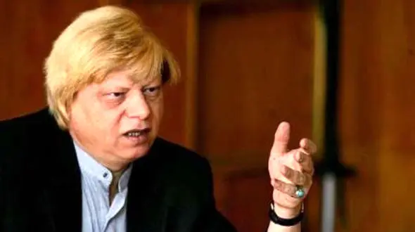 انسان ایرانی بین 2 سانحه زندگی می کند/ باید به تجربه پیشینیان اعتماد کرد