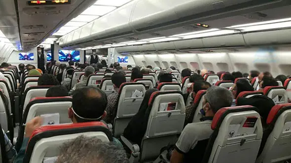 عکس دلهره‌آور از یک پرواز داخلی در بحران کرونا 