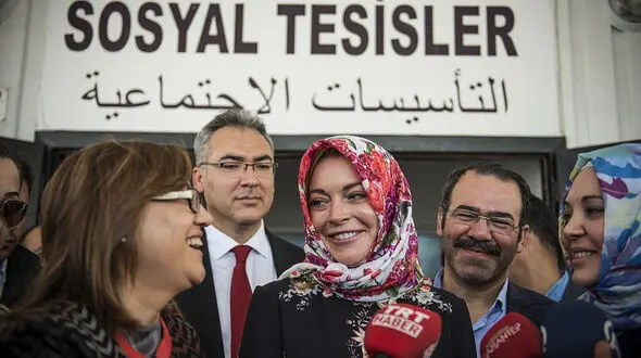 بازیگر زن جنجالی هالیوود مسلمان شد!+عکس 