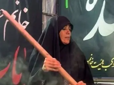 فیلم/ الهام چرخنده، زیور آوای باران دیروز این چنین پای دیگ نذری بود؛ سمنوپزی به مناسبت شهادت حضرت زهرا(س)