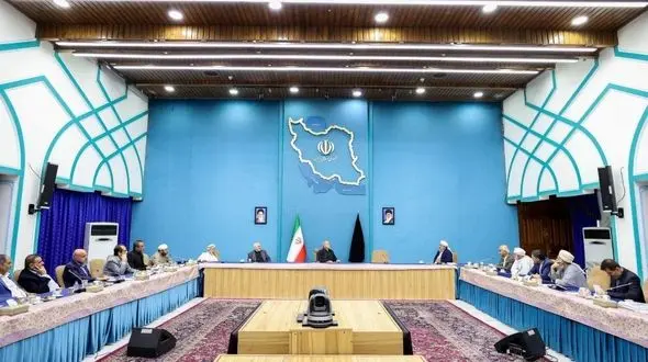 اگر با هم اختلاف داشته باشیم و نتوانیم سازگاری کنیم، هم شیعه آسیب می‌بیند و هم سنی