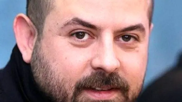 عاشقانه های پدرانه هومن سیدی با دختر بسیار زیبایش/ چه عروسک دوستداشتنیه این وروجک!