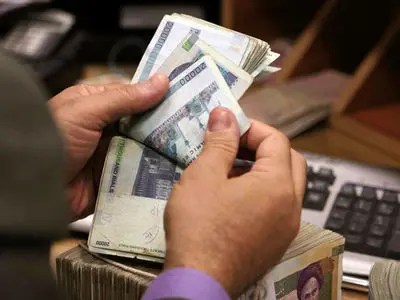 قانون جدید وام بانکی از راه رسید؛ چه کسانی دیگر نمی‌ توانند وام جدید بگیرند؟