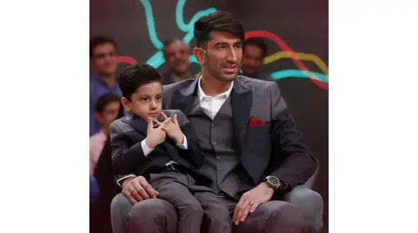 دروازه بان محبوب سرخ پوش ها امشب در خندوانه + عکس