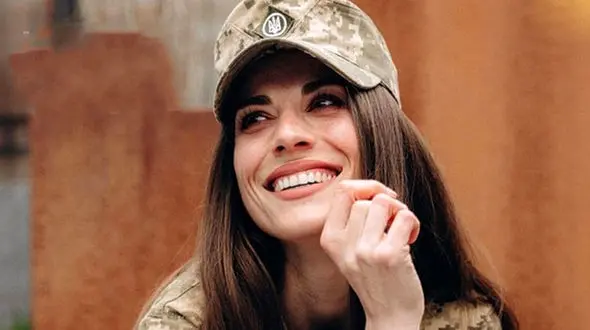 30 عکس از زیباترین زنان اوکراینی در خط مقدم / شکنجه وحشتناک این زنان جذاب در اسارت روسیه!