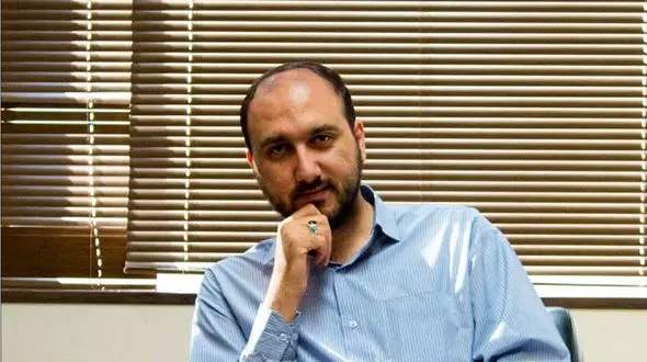 ناگفته های مدیر شبکه 3 از مجری های پر طرفدار و حاشیه ساز / رضا گلزار به انقلاب و نظام علاقه‌مند است