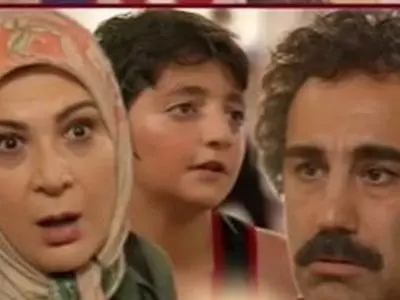 فیلم/ یادی کنیم از سوتی خنده‌دار نقی در برابر هما که نزدیک بود به فنا بره؛ دوباره اسم طاهره به زبون نقی اومد و...