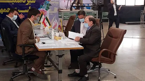 وزیر احمدی نژاد در انتخابات 1400 ثبت نام کرد + فیلم