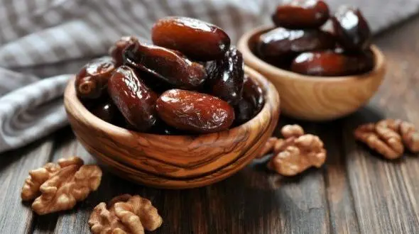 کاهش وزن با خوردن فقط 3 عدد خرما