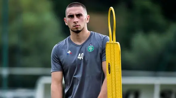 گلر برزیلی کنسل شد / پرسپولیس به دنبال جانشین بیرانوند در الجزایر!