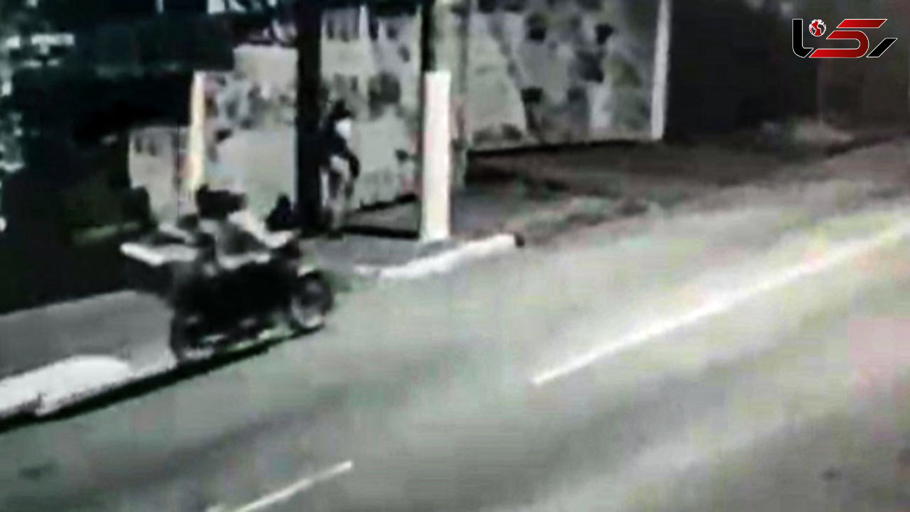 دست درازی 2 موتورسوار به یک زن تنها در خیابان! + فیلم 