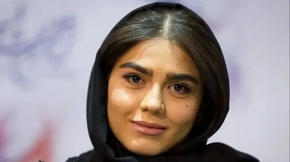 فیلم  گلایه های آزاده زارعی : زیباییم رو ممنون خدام اما بعضی ها دلم رو بدجوری شکستن که نمی تونم ببخشمشون