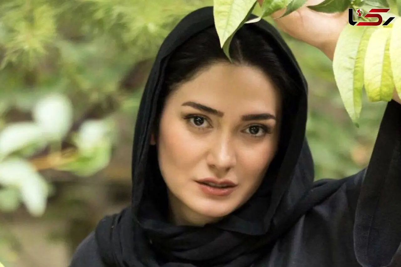 ظاهر متفاوت خانم بازیگر در پوستر یک تئاتر +عکس