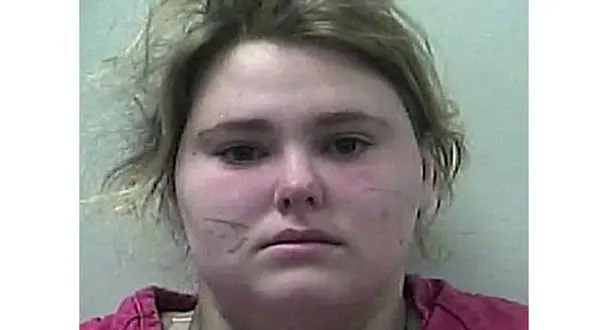 اقدام زشت با دختر در صندقچه چوبی+عکس