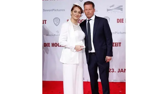 عکس /  استایل زشت مهناز افشار با یک لباس عجیب در کنار بازیگر مرد هالیوود