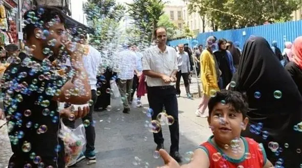 «بخشنامه های بیزاری» زنان را از مادر شدن دور می کند / نمی توان جامعه فعلی را با تفکر قدیمی تشویق به فرزندآوری کرد