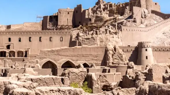 از روستای صخره ای کندوان تا دژ ایزدخواست