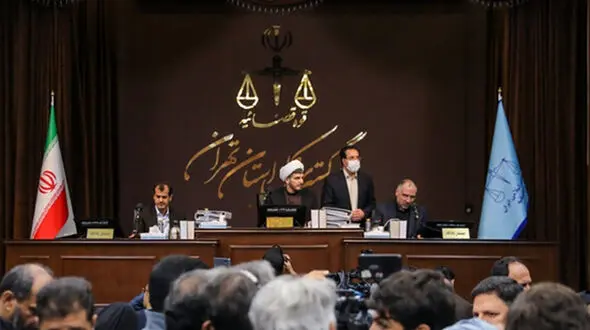 دختری که مٌرد تا بزرگ شد! / قصه‌های تلخ از حاشیه یک دادگاه در تهران
