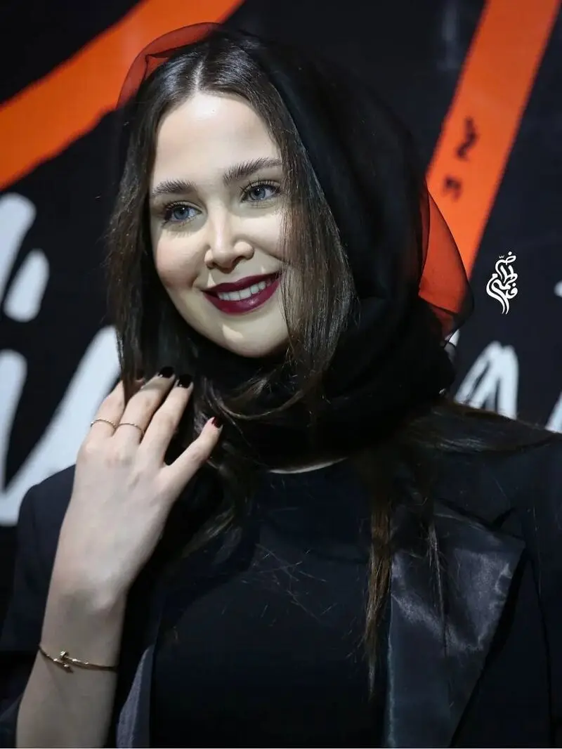تینا یلان در اکران مردمی فیلم گوزن‌های اتوبان 2