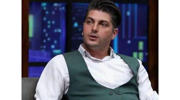 گازگرفتگی مجری تلویزیونی و عوامل یک برنامه ورزشی معروف