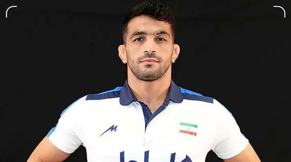 پیروزی حسن یزدانی با ضربه فنی حریف / فن زیبا به کشتی گیر استرالیایی + فیلم