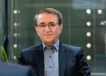 فیلم/ دکتر انوشه: فرزندان اول ویژگی های ژن پدر را دارند و بسیار دلسوز هستند 