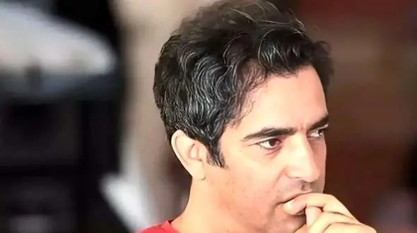 منوچهر هادی؛ همین تو را بس که من دیگر تو را آنطور که میدیدم نمیبینم همین بس.../استوری بحث برانگیر و احساسی منوچهر هادی