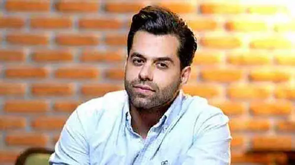 عکس چهره خاص خواهر پر شر و شور رضا بهرام ! رونمایی از خواهر خوش قدو بالای آقای خواننده !