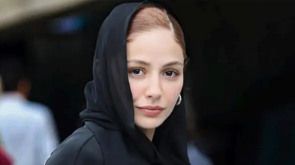 سفر در زمان/ عکس تغییر چهره متفاوت مهتاب ثروتی ماری سریال خاتون با موهای قرمز