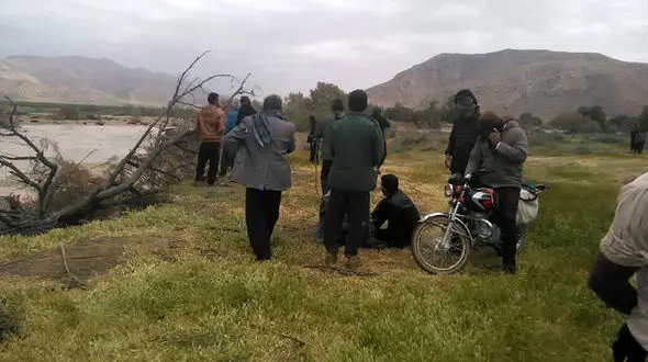 مرگ تلخ دختر 18 ساله زرین دشتی که تماشاچی سیل بود + عکس محل حادثه