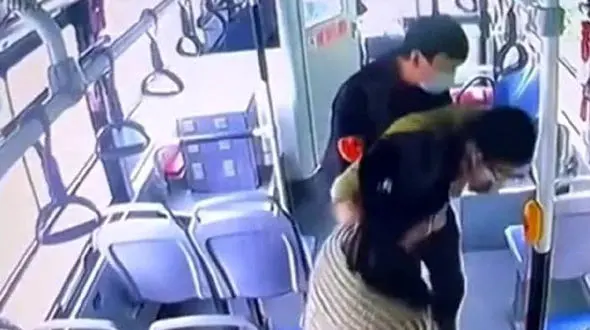 این مرد باید می مرد +  فیلم لحظه نجات !