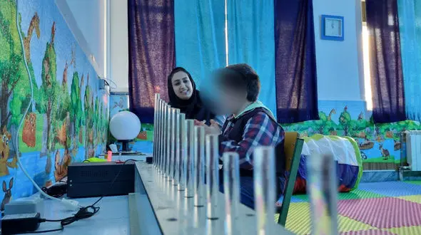 داستان رنج دو پدر که فرزندانشان اختلال اوتیسم دارند / خدمات بهزیستی کمک کننده نیست / آموزش و پرورش برای اوتیسمی ها برنامه ای ندارد