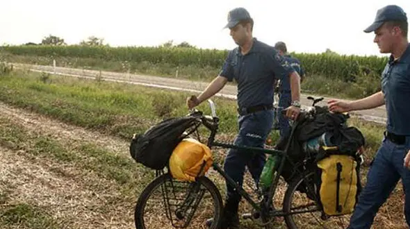 رعد و برق مرگبار جان 1 گردشگر را گرفت + عکس 