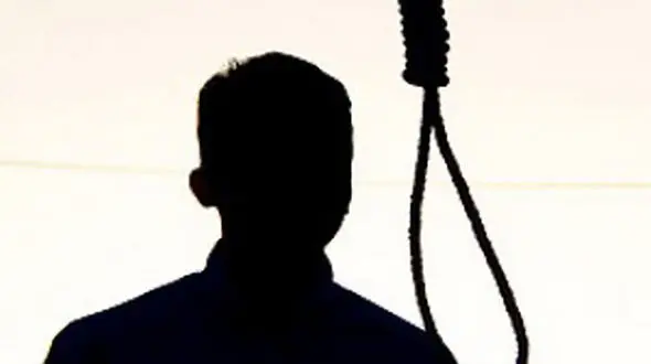 پاره شدن طناب دار قاتل در لحظات پایانی/ خرم آباد
