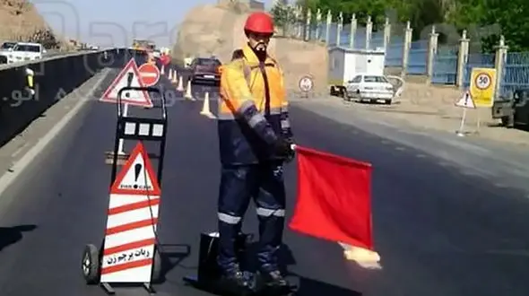 مرگ دردناک کارگر زحمتکش در جاده رضوانشهر / پرچم زد راننده حواسش نبود