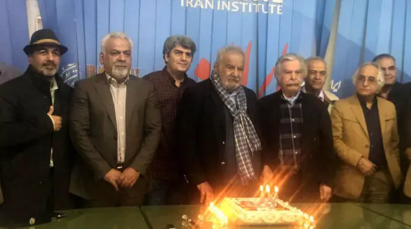 بوسه میلیاردی رضا عطاران بر گونه ناصر ملک مطیعی +عکس