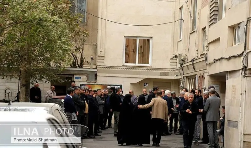 تشیع جنازه خواهر احمدی نژاد 