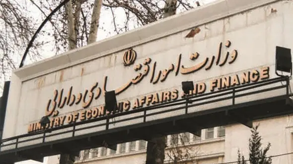 ۱۳۷۱ شکایت از صدور غیرحضوری مجوزهای کسب و کار