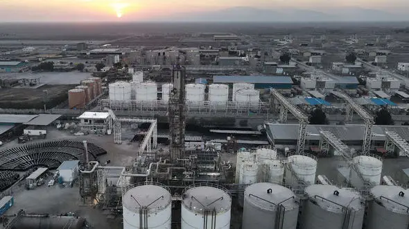 یک کشته در آتش سوزی پالایش نفت آفتاب بندرعباس + جزئیات