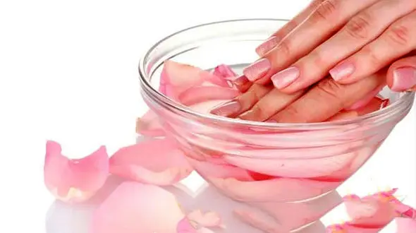 ترمیم فوری ناخن های شکننده