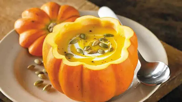 طرز تهیه بورانی کدو حلوایی؛ طعم اصیل ایرانی با خواص باورنکردنی برای سلامتی
