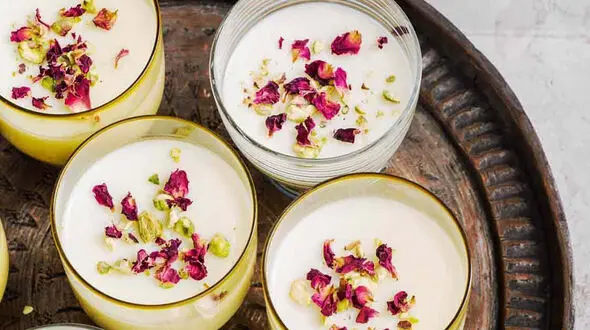 طرز تهیه دسر شیر تازه؛ یک دسر ساده و خوشمزه که همه دوست دارند
