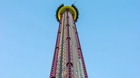 سقوط ترن هوایی 10 کشته و زخمی بر جای گذاشت / فاجعه در شهر بازی