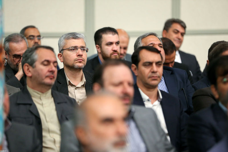 دیدار نمایندگان مجلس شورای اسلامی با رهبر انقلاب حضرت آیت الله خامنه ای -چهارشنبه ۲۱ خرداد ۱۴۰۴