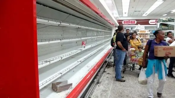 ونزوئلایی‌ها فروشگاه‌ها را غارت کردند!