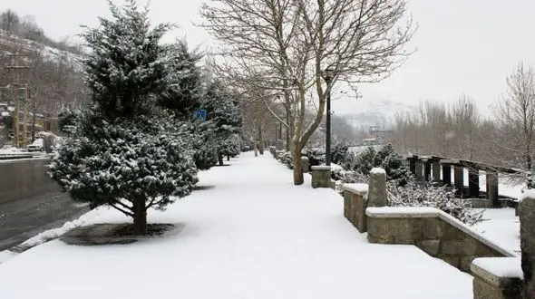 دوشنبه مدارس و اداره‌های کدام استان ها تعطیل است؟