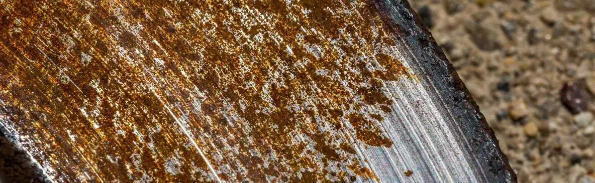 چرا دیسک ترمز بعد از باران نارنجی می‌ شود؟ زنگ‌ زدگی چه زمانی خطرناک است؟