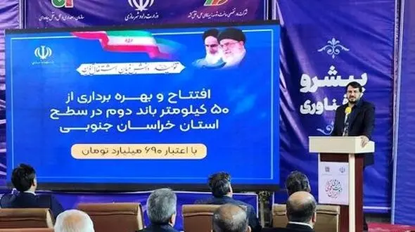 تکمیل کریدورهای اصلی کشور در اولویت وزارت راه و شهرسازی قرار دارد