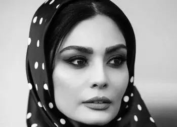 عکس‌های احساسی صحرا اسداللهی از خانواده‌اش در فرودگاه: این قاب رو با دنیا عوض نمیکنم.زندگی یعنی همین...